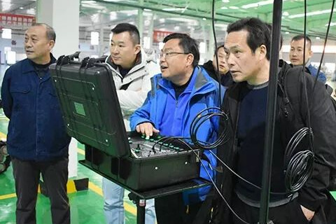 安徽銅陵義安經(jīng)濟開發(fā)區(qū)領(lǐng)導(dǎo)一行到公司參觀考察